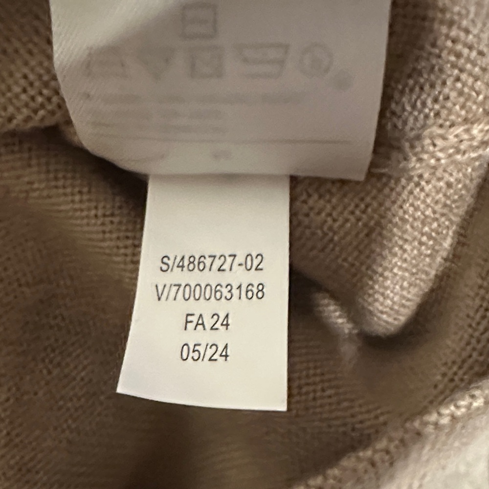 Banana Republic Men's Tan Turtleneck Sweater - Picture 3 of 4